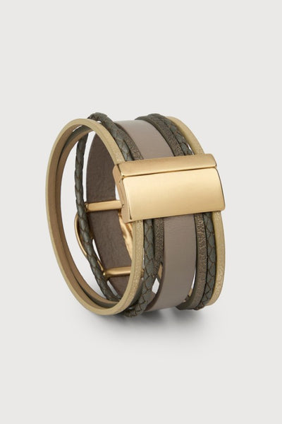 Horseshoe Charm Leather Bracelet