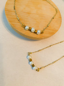 Triple Pearl Simple Necklace